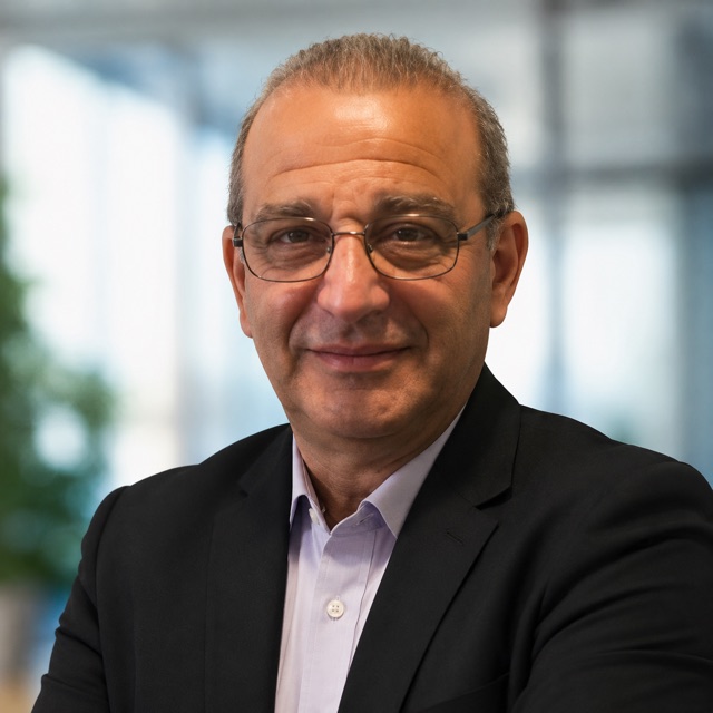 Portrait de Gérard Abidri, fondateur de Decuma